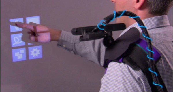 Microsoft vient de présenter son projet de projecteur interactif multitouch portable, lequel est composé d’un pico-projecteur et du système Kinect. Voici la vidéo de démonstration :