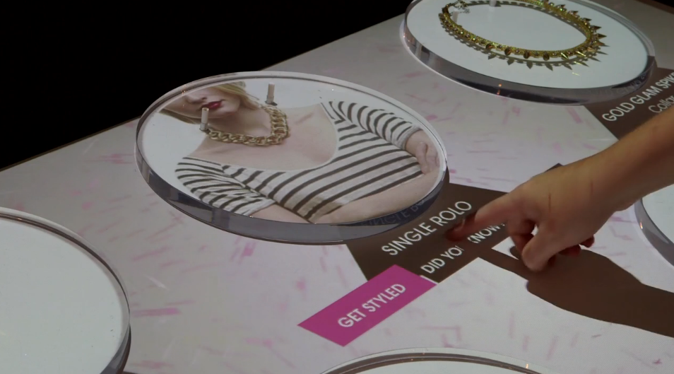 dispositif-interactif-phygital-bijouterie dispositif-interactif-phygital-bijouterie